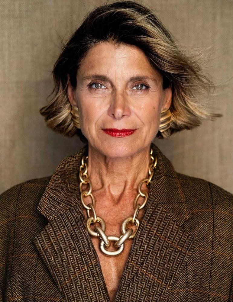 One-Length Bob with Blunt Ends — short bob haircut for fine hair on a woman over 70