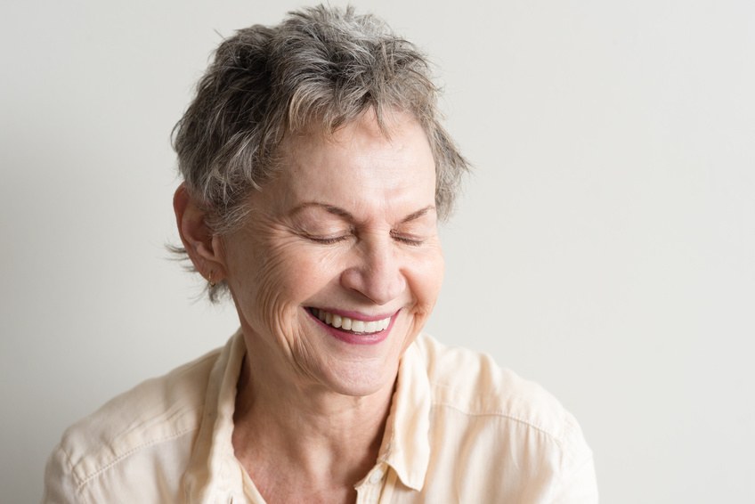 The Tousled Gray Crop With a Carefree Finish — short haircut on a woman over 70 with a soft jawline